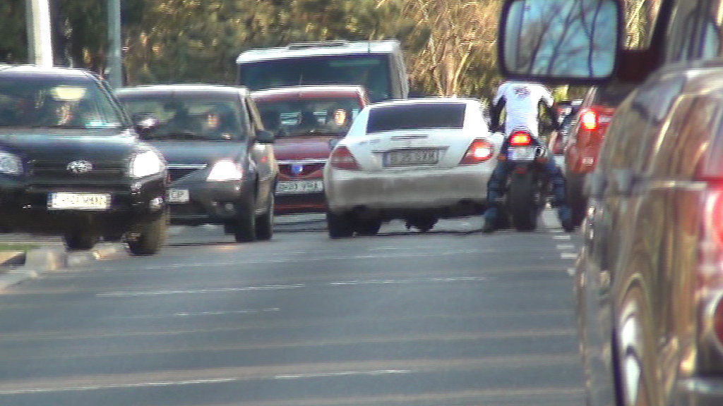 Simona a blocat traficul pe un bulevard din Bucuresti