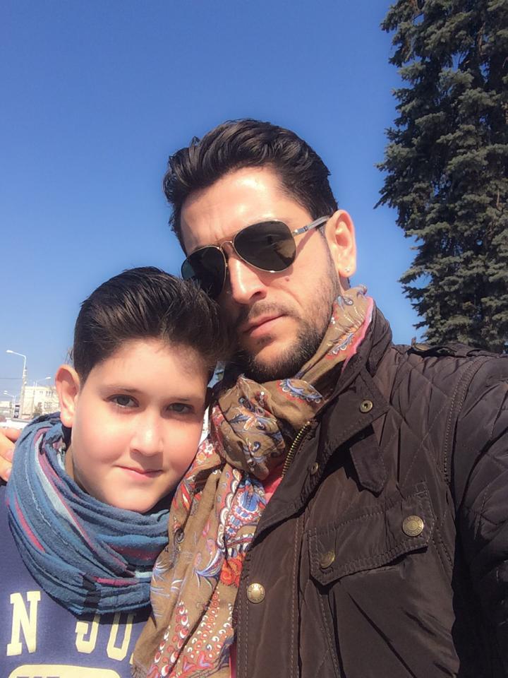 Cezar Ouatu si fratele sau mai mic