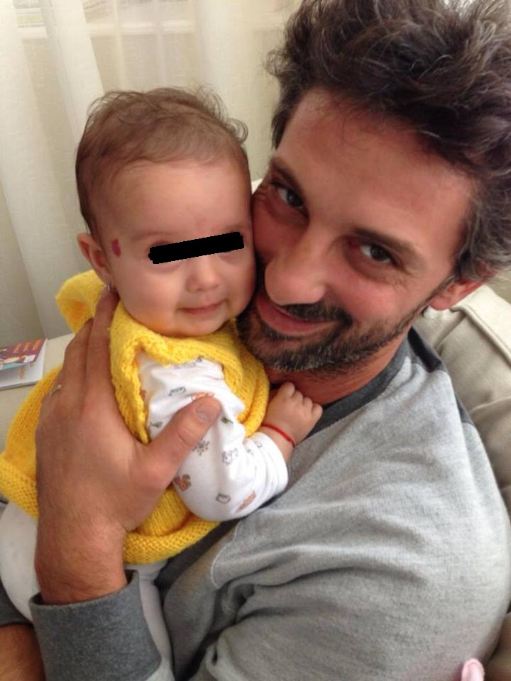 De cand a devenit tata, Andi Vasluianu este nedezlipit de fiica sa foto: Facebook
