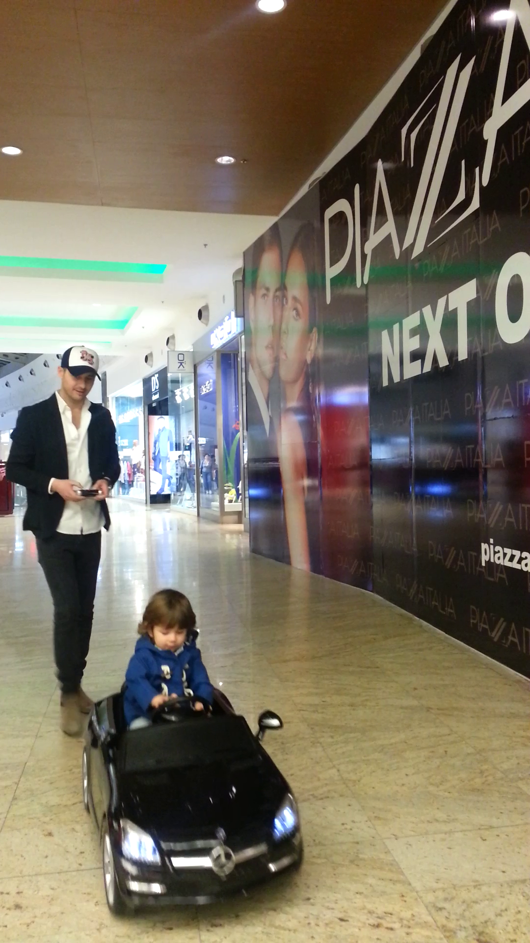 Adi Sana si micutul Noah