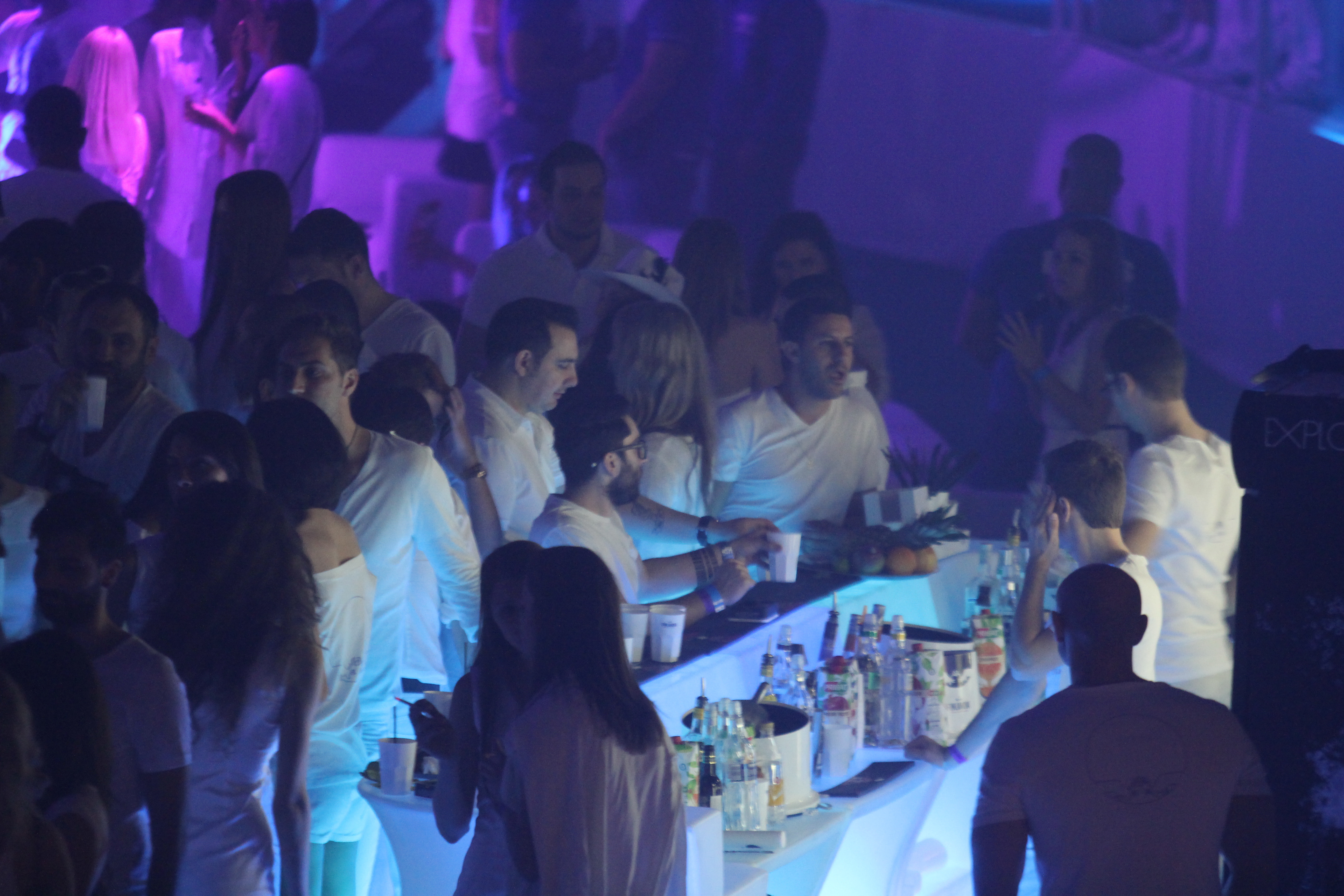 Tania a intrat in afaceri alaturi de fratele ei