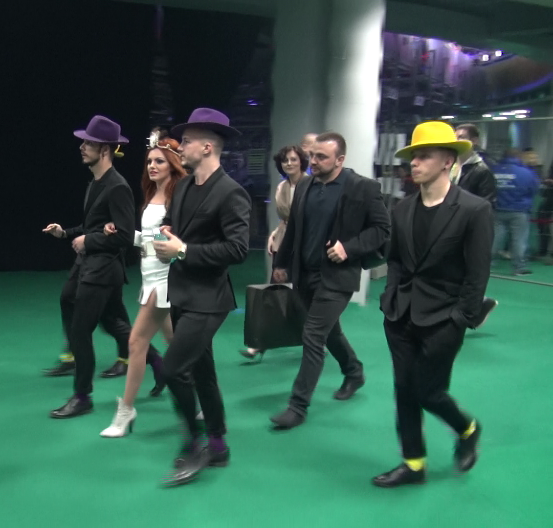 Alexandra a fost in permanenta insotita de sase persoane