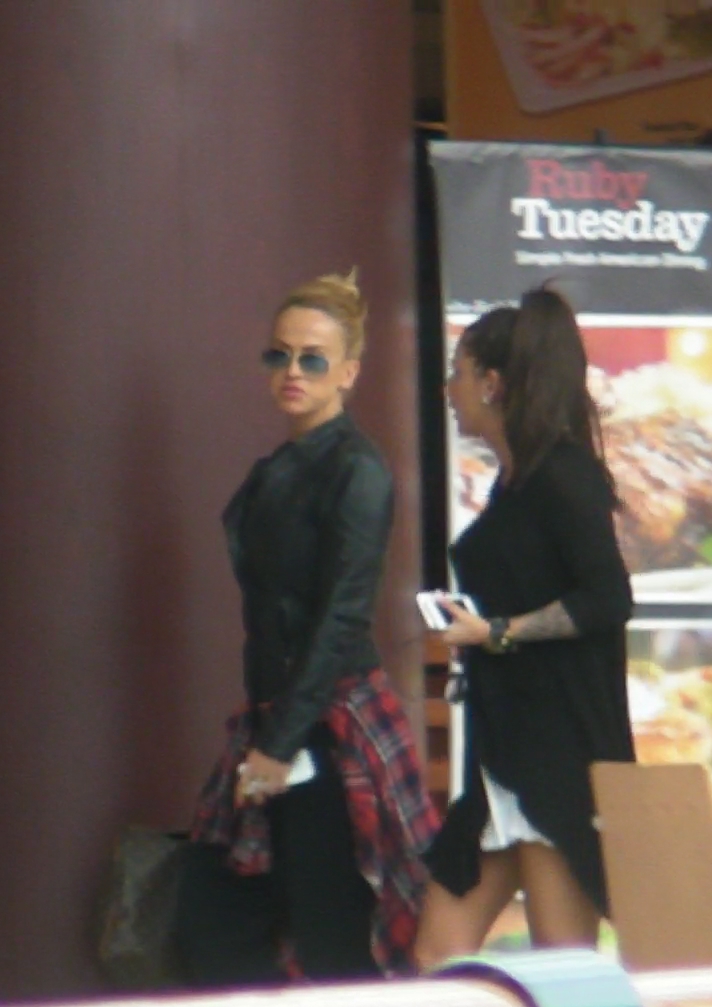 Roxana Vancea si Anda Adam - 6