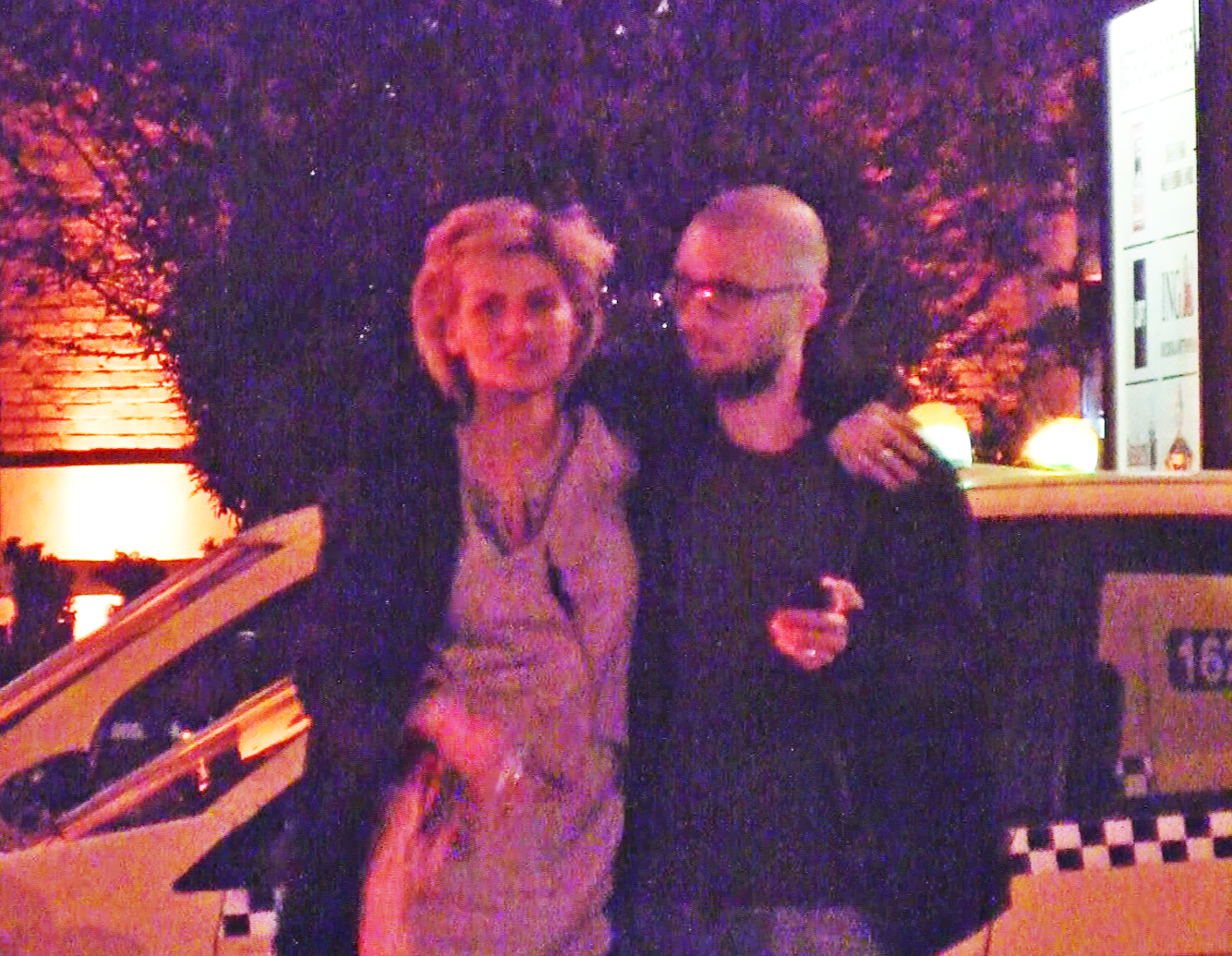 Oana Mares isi mentine cu greu echilibrul