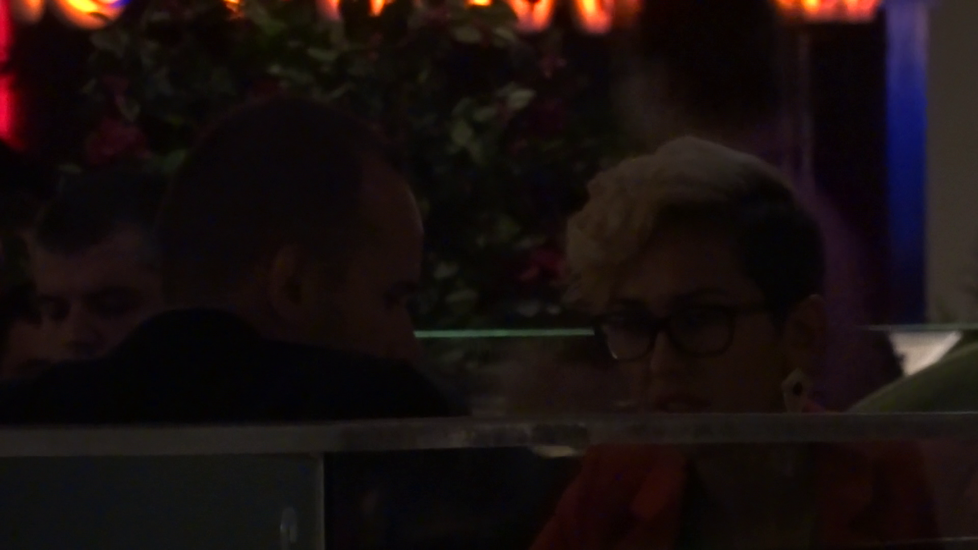 Cei doi au luat masa la restaurant