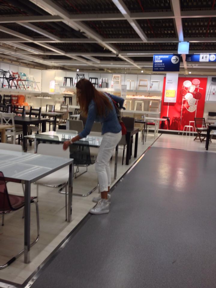 Bianca a ales biroul pe care si-l doreste