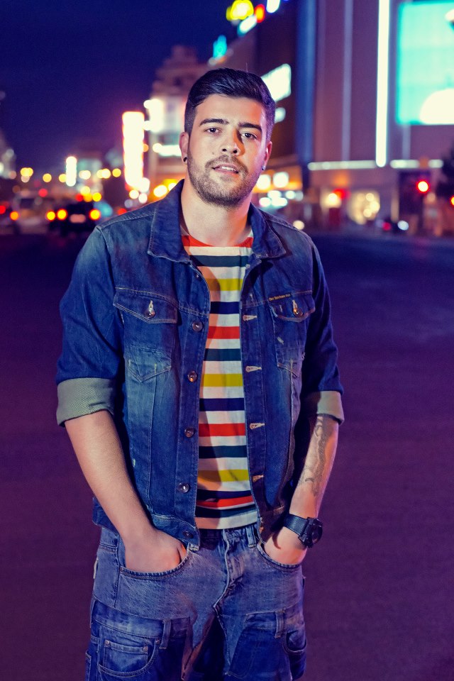 Artistul a marturisit ca s-a despartit de iubita lui si a recunoscut relatia cu Adelina