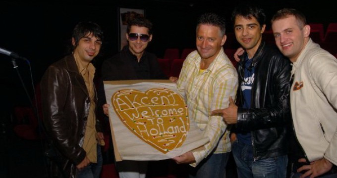 Akcent