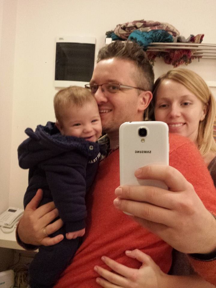 Florin imortalizeaza fiecare moment cu fiul sau