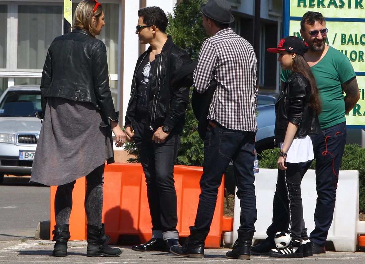 Tinuta lui Jean iti lua ochii