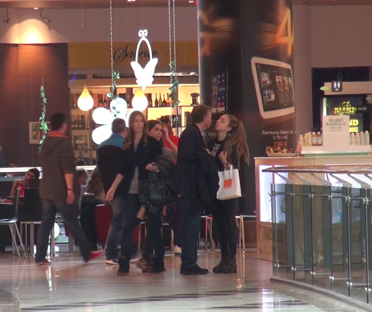 Dan Petrescu si fetele - 10