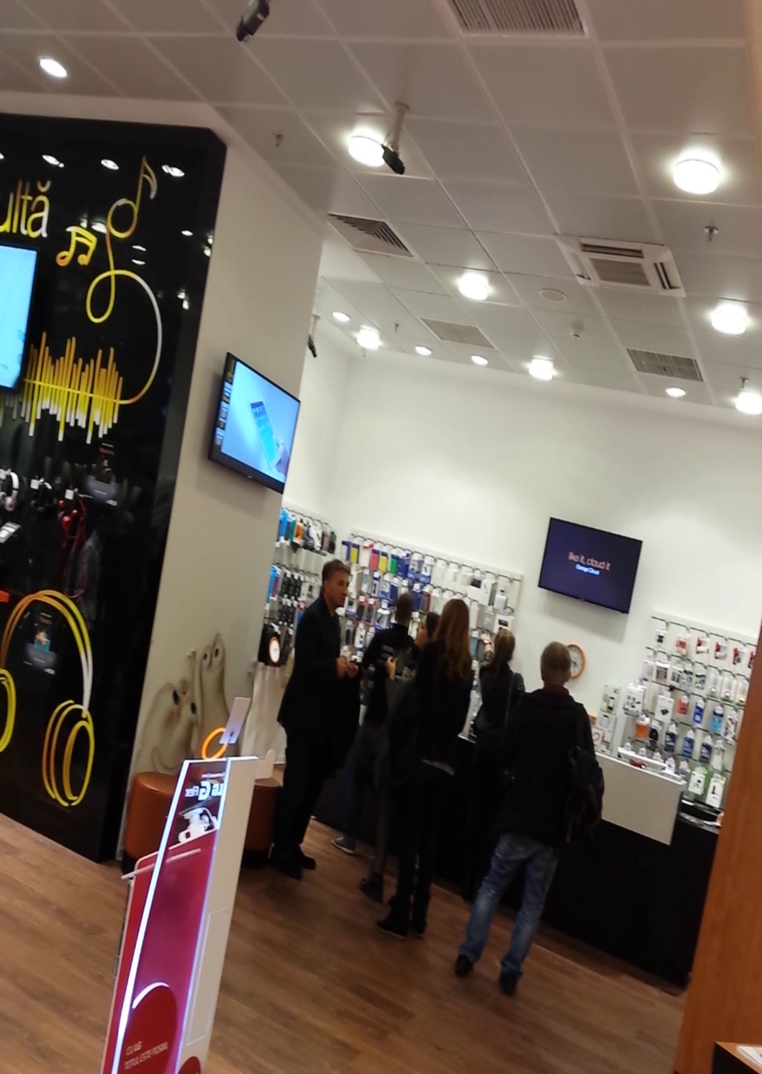 Dan Petrescu si fetele - 4