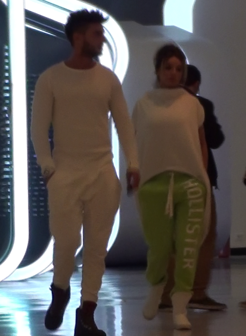 Dorian si iubita au iesit la mall imbracati ca la White Sensation