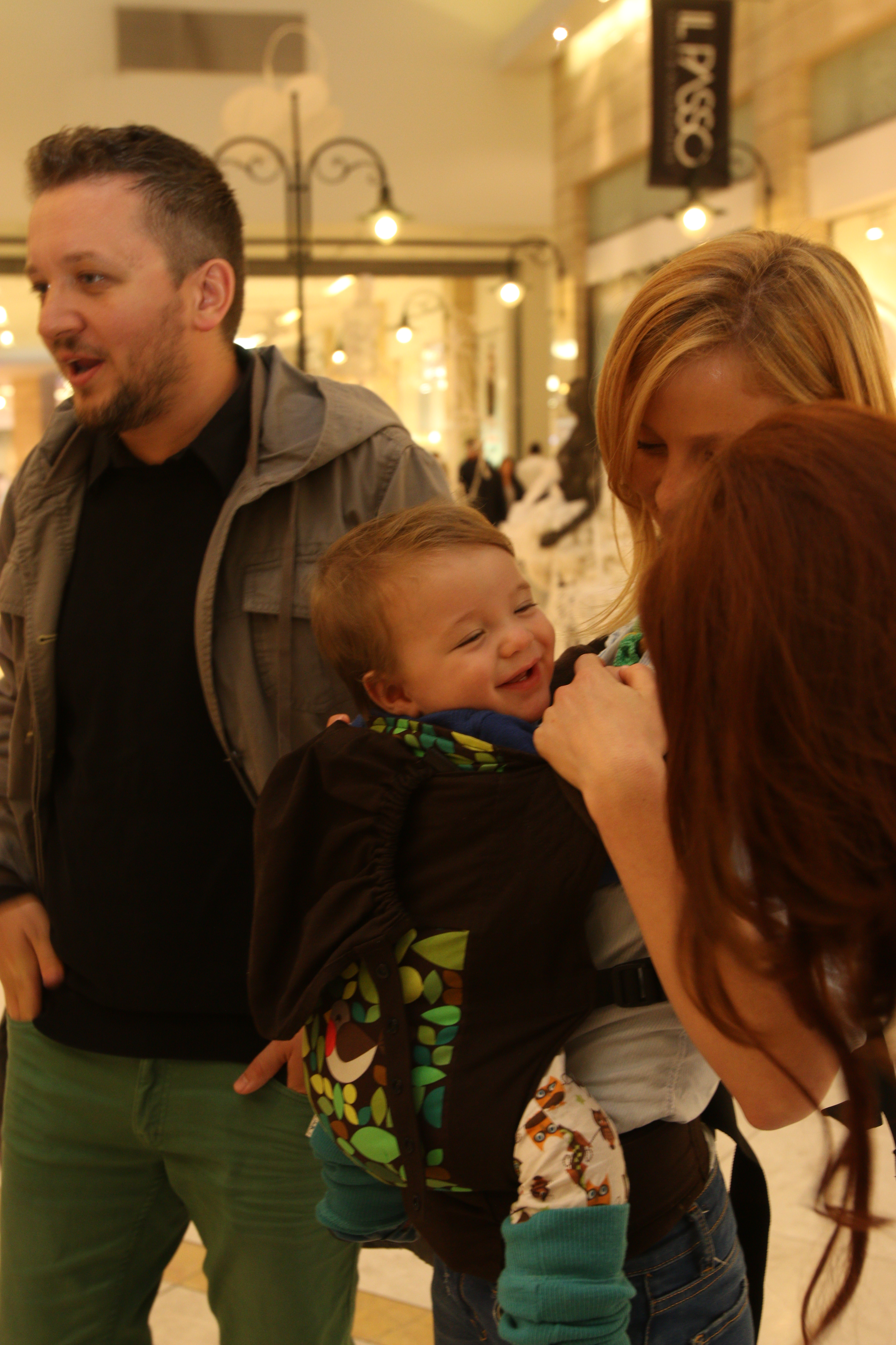 Micutul Sasha a cucerit rapid pe toata lumea si a fost in centrul atentiei