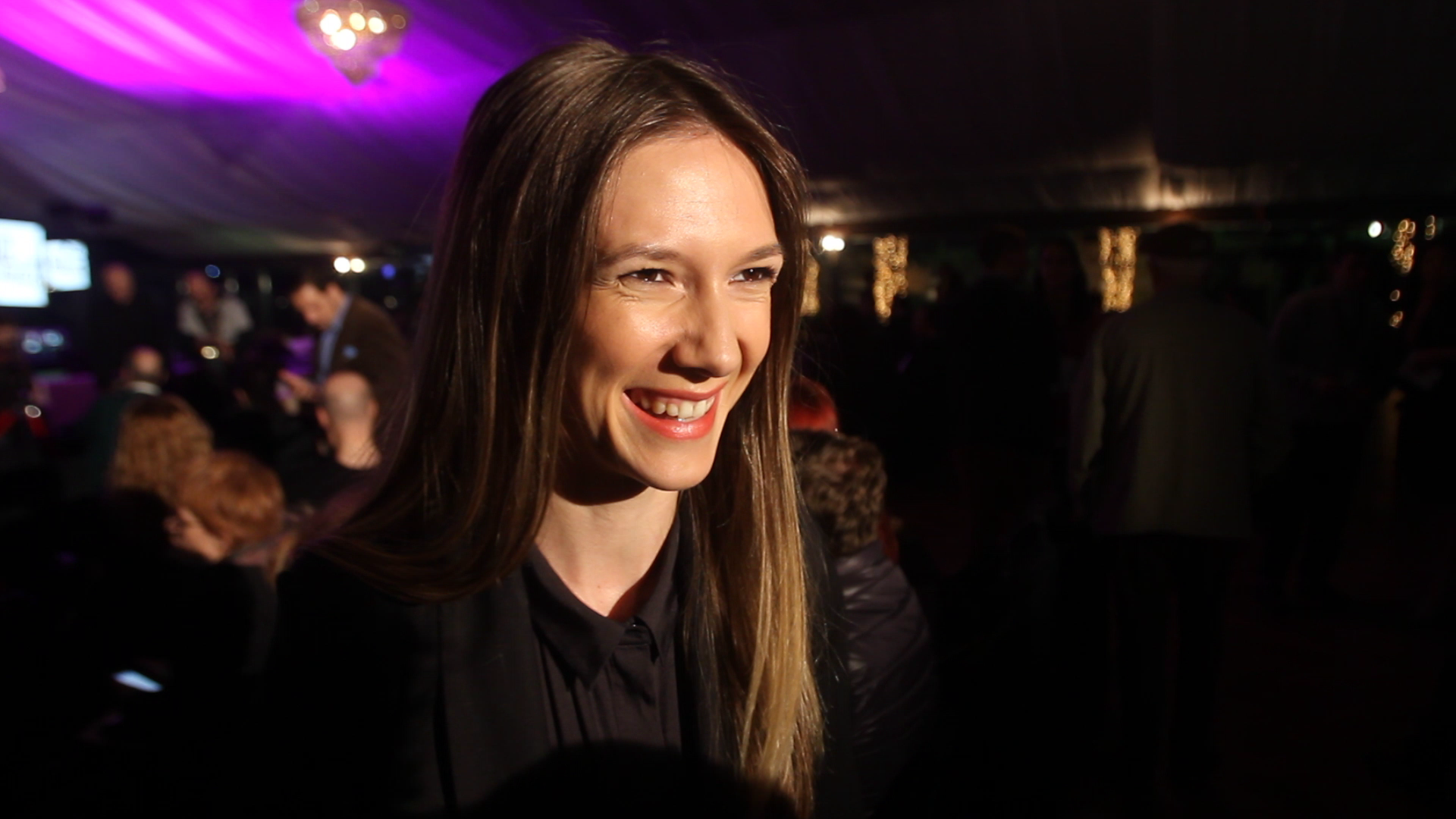 Adela este foarte fericita ca isi va petrece Pastele la Susani, alaturi de toti cei dragi ei