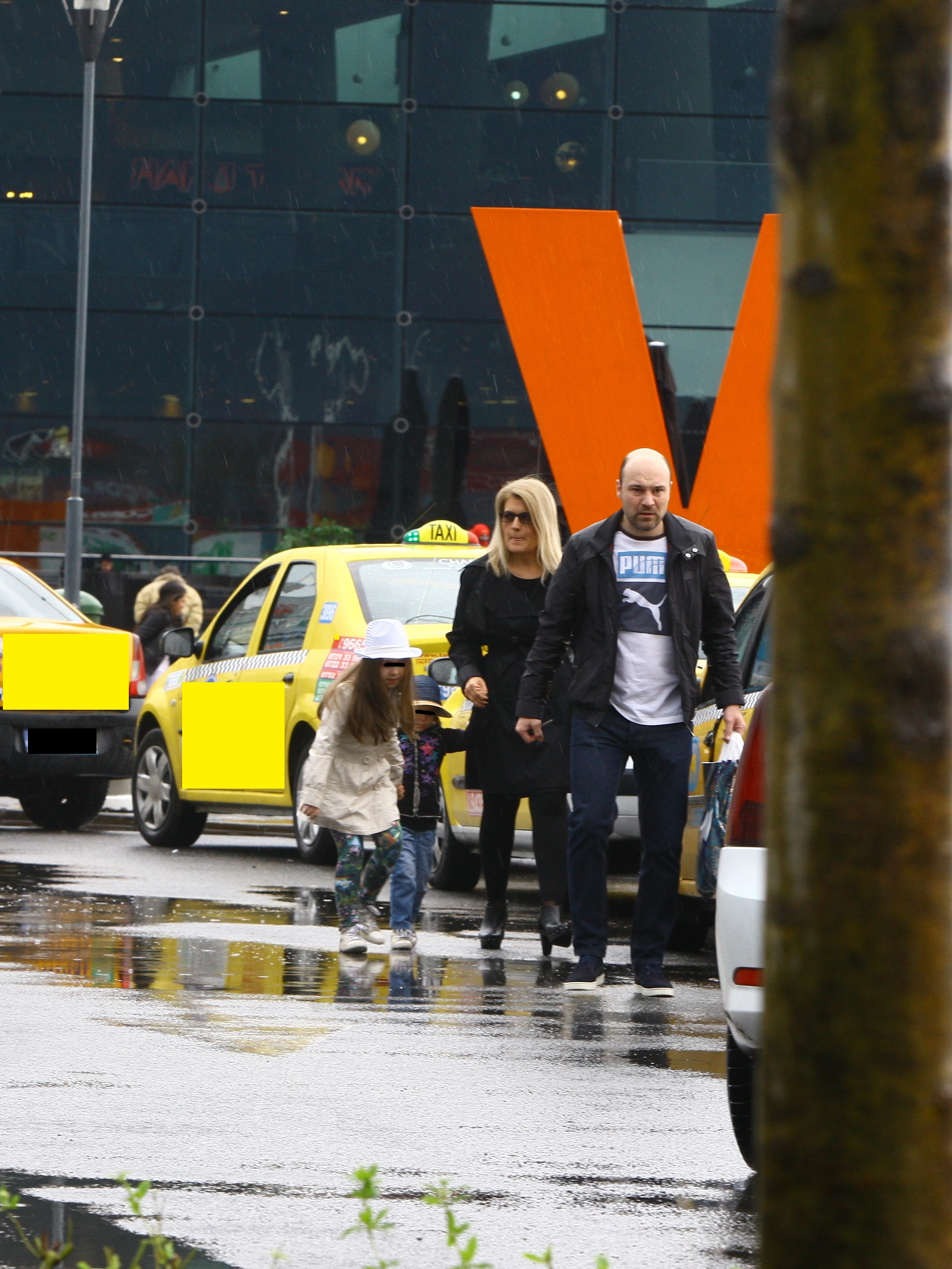 Cei patru parea foarte bine dispusi