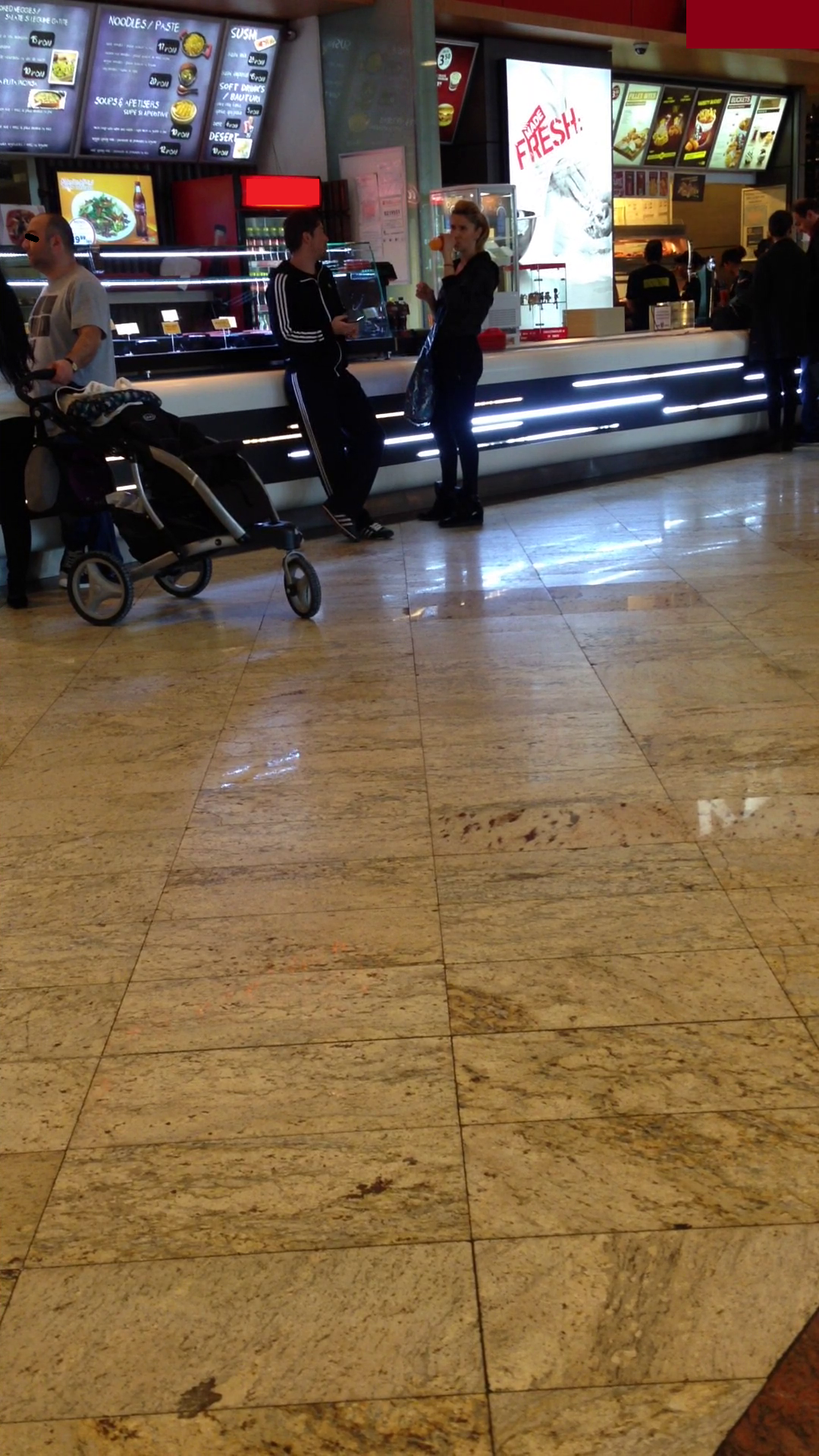 Sotia fostului fotbalist a gustat si ea din bautura carbogazoasa