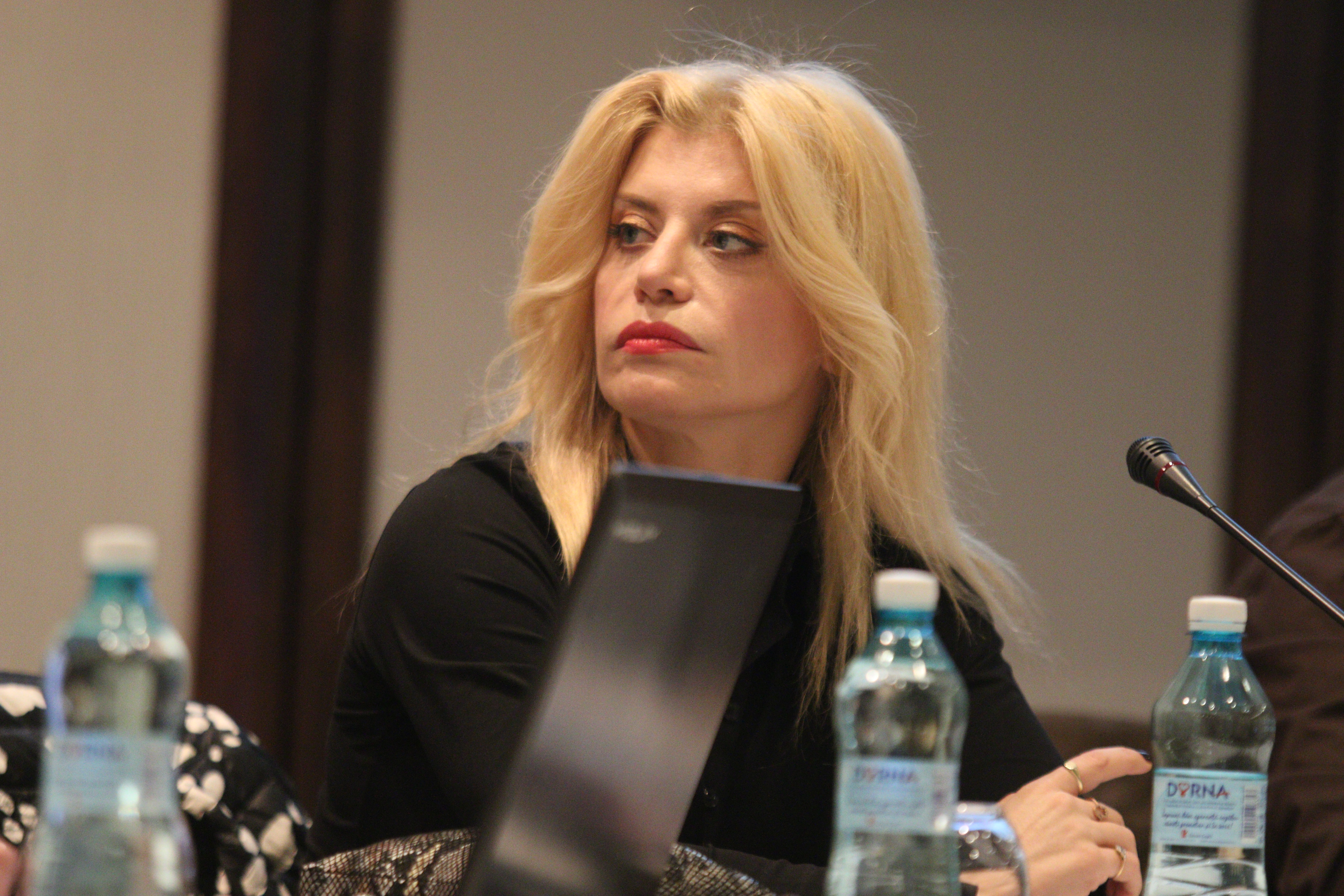 Loredana este foarte preocupata de problema drepturilor de autor pentru artistii romani