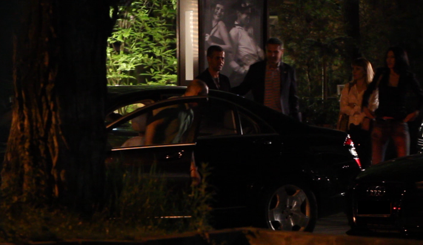 Soferul lui Remus Truica a tras masina fix la iesirea din local