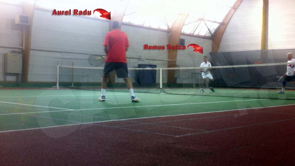 Aurel Radu, la o partida de tenis cu bunul sau prieten Remus Truica