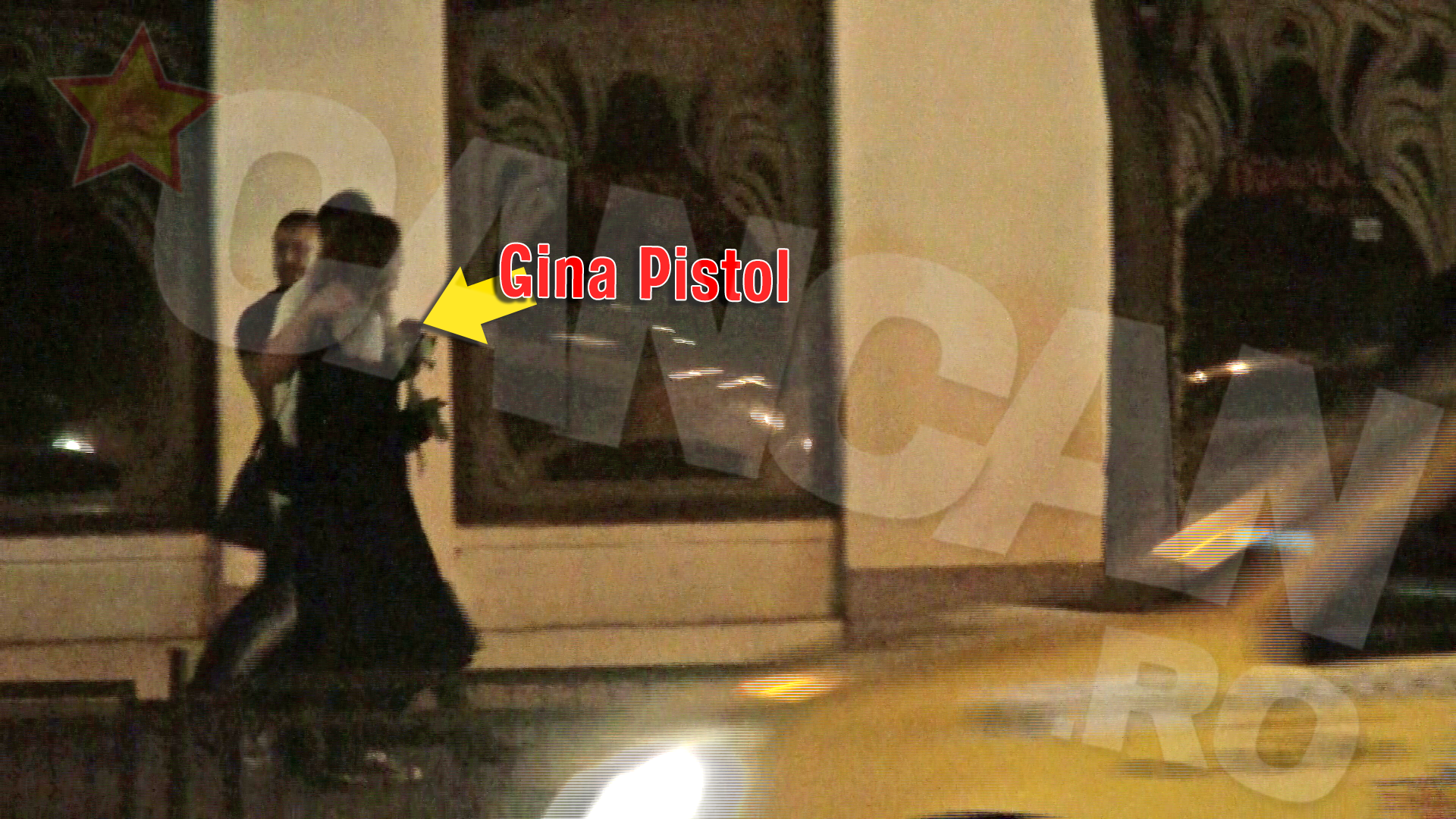 Gina a primit trandafiri rosii de la un tanar care incearca sa o cucereasca