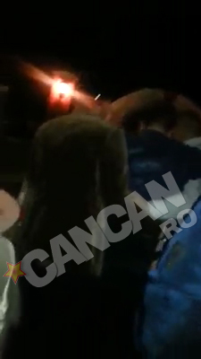 Salam a fost scos pe brate de cativa barbati