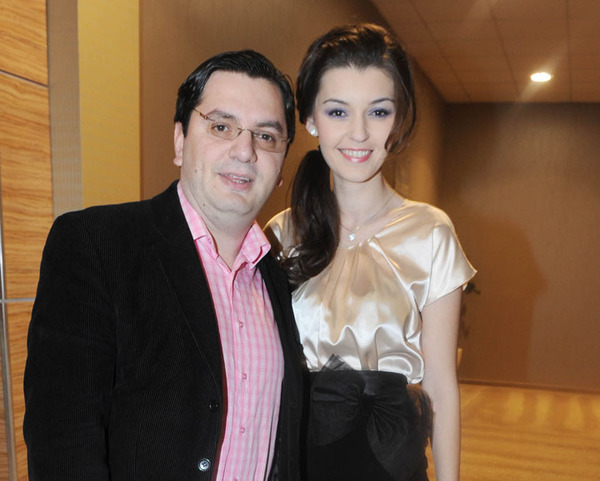 Nicolae Banicioiu este casatorit cu Mihaela din 2011