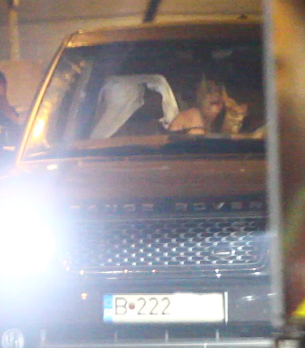 Tanara a plecat plangand din club