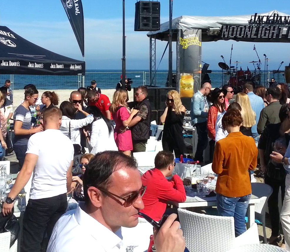 Cei doi au dansat minute in sir