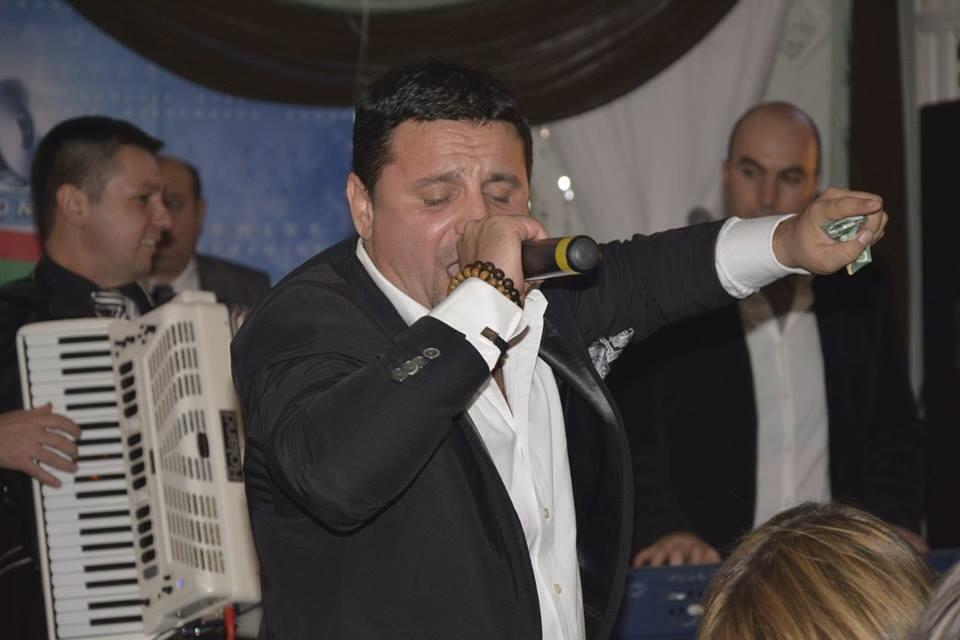 Romanii au avut grija ca artistului sa nu-i lipseasca nimic