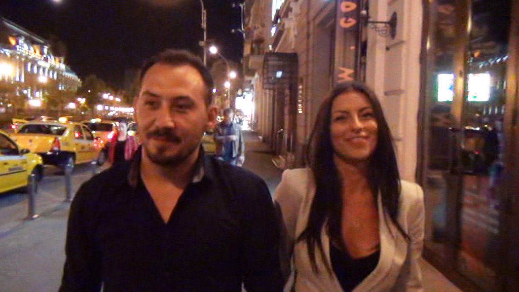 Stefan nu se mai ascunde si a scos-o pe noua lui iubita in Centrul Vechi