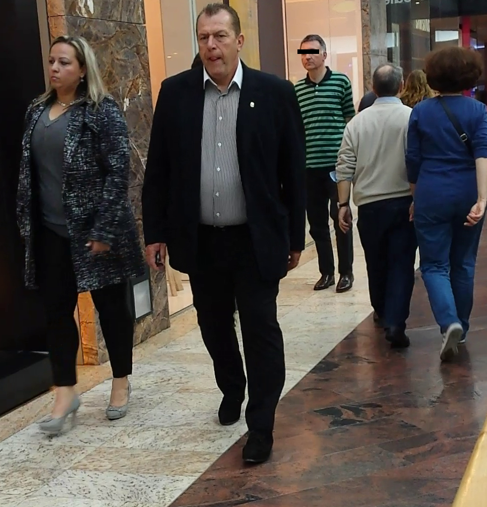 Duckadam si fiica sa au dat o raita prin mall