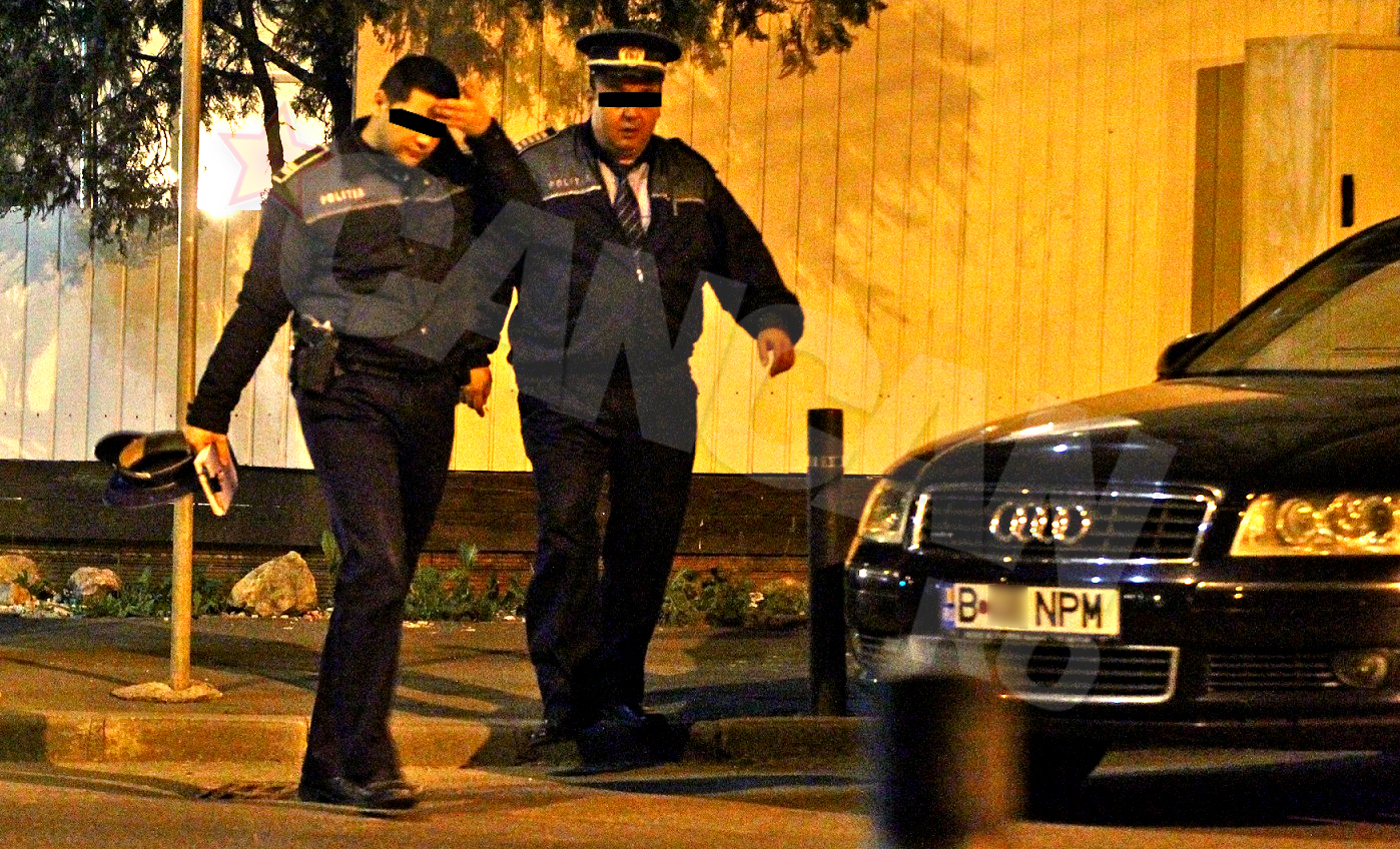 Politistii au plecat inaintea celor doua politiciene, dovada fiind masina parcata in fata restaurantului