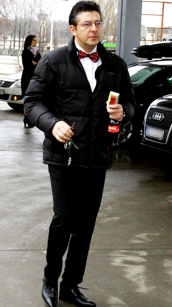 Leonard Iosefini arata impecabil la cei 50 de ani ai sai