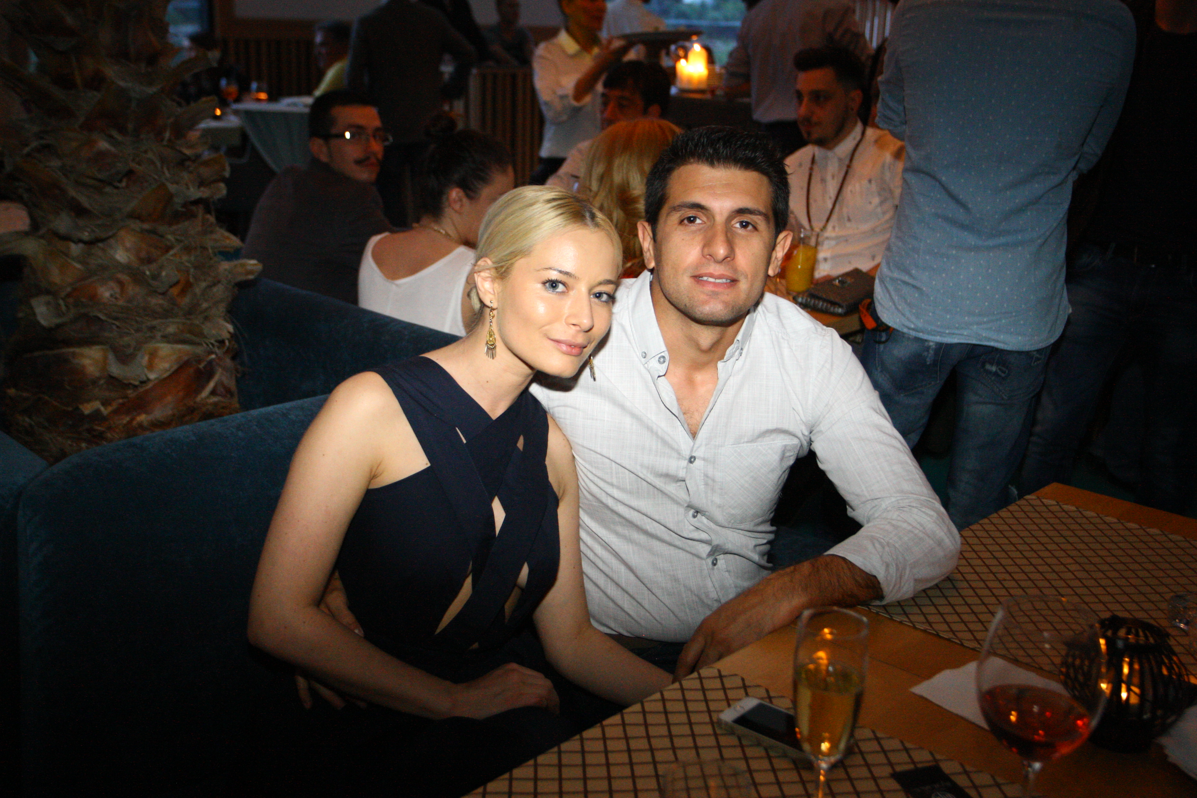 Laura nu mai are timp sa-i gateasca lui Cosmin