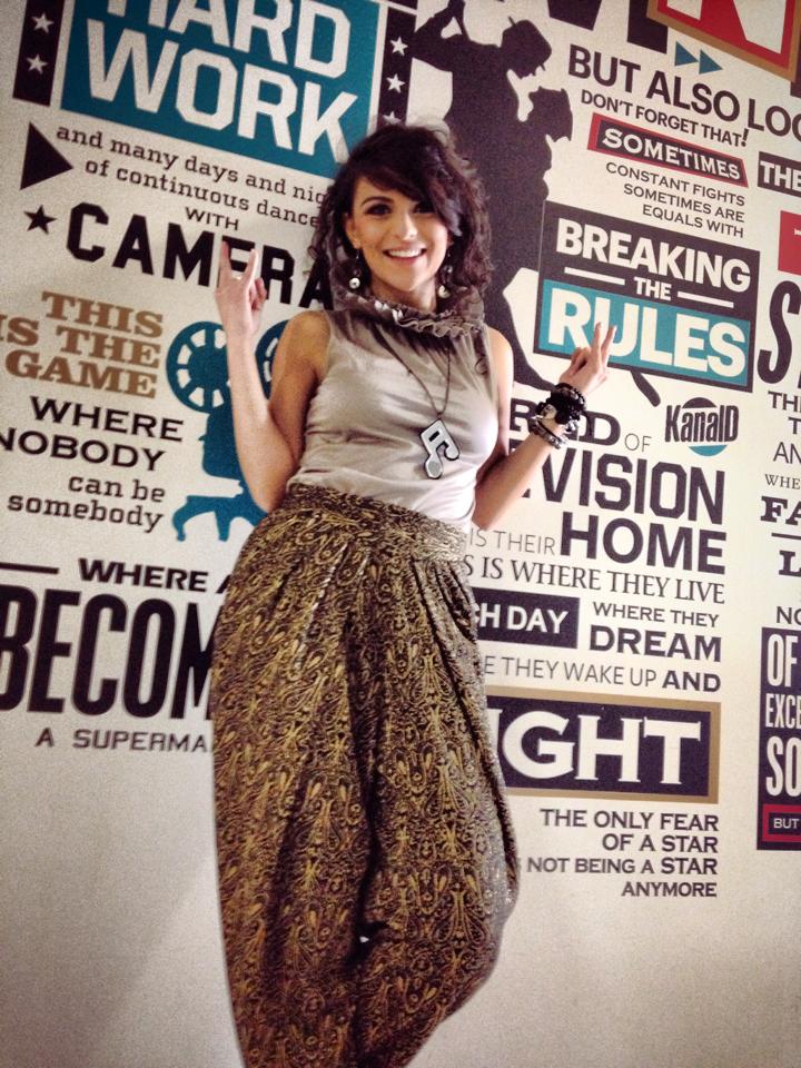 Tanara a lansat de curand o piesa noua,