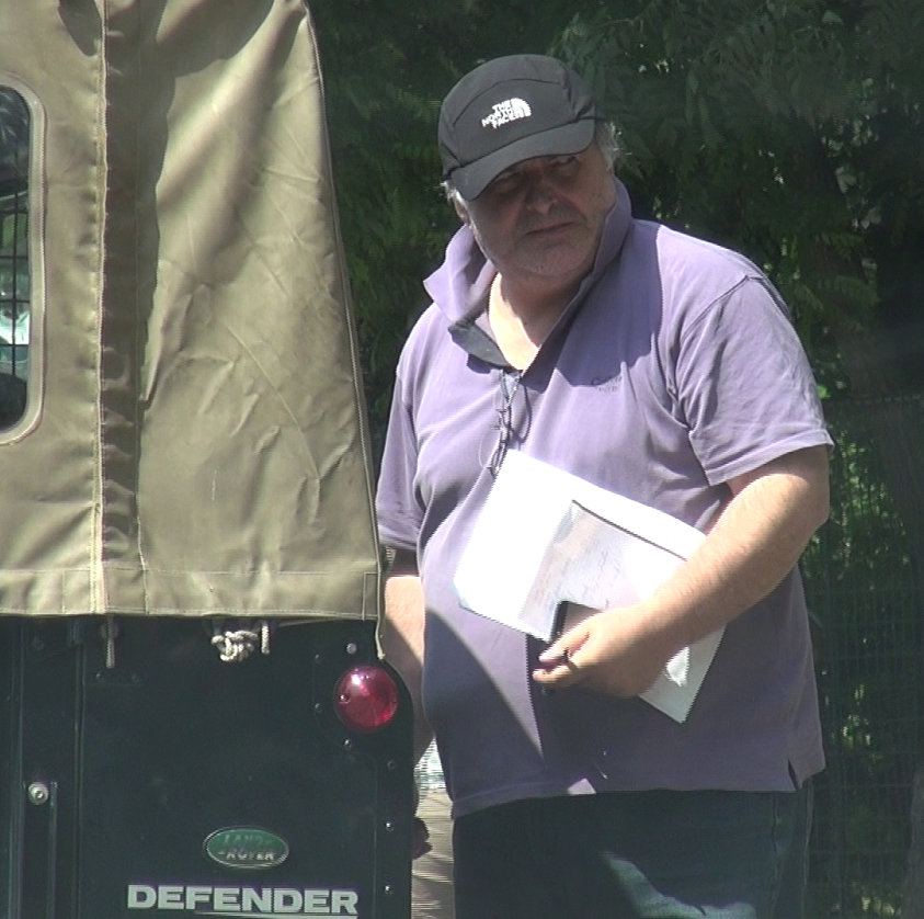 Calinescu este omul cu mapa