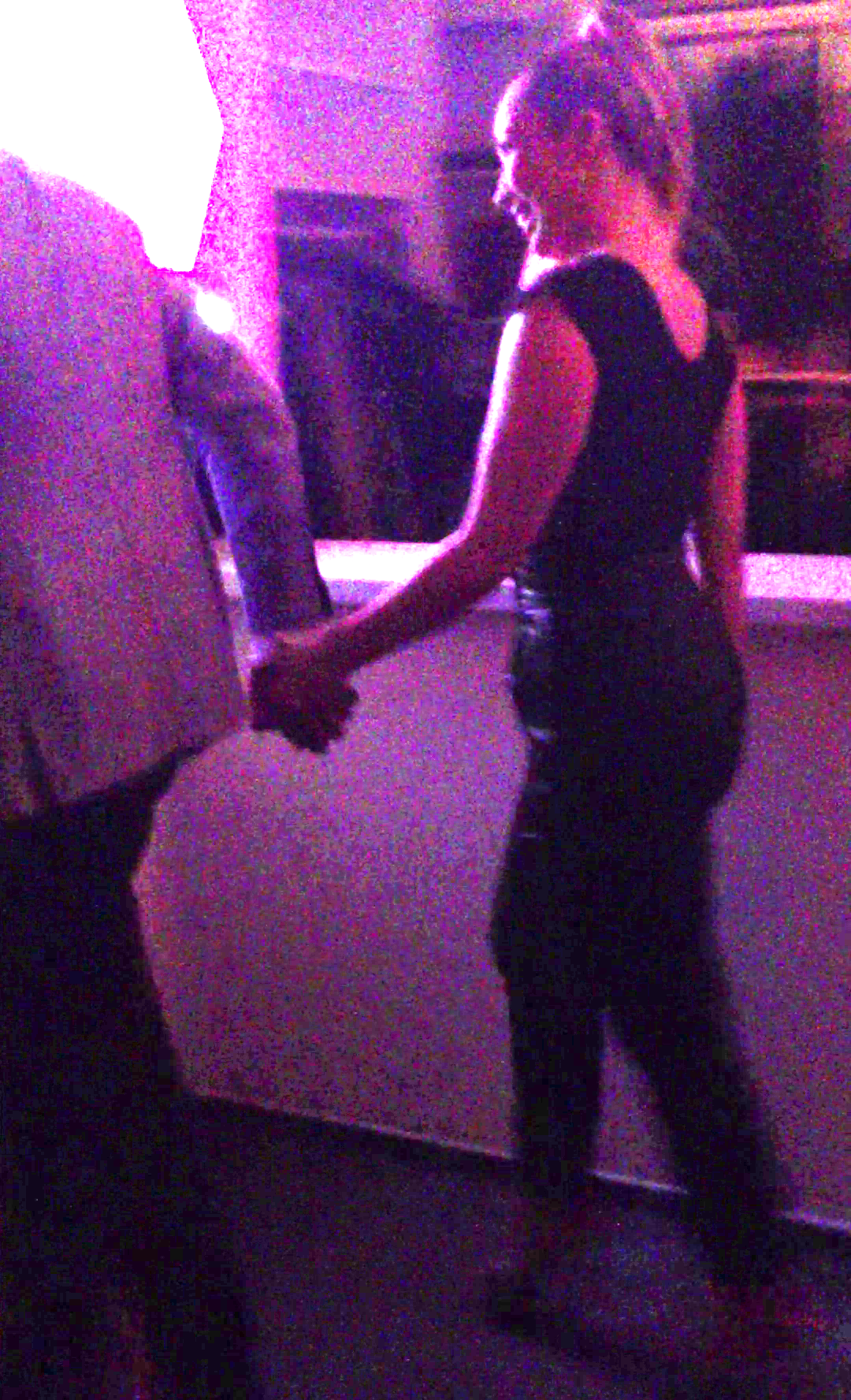 Xonia radiaza de fericire