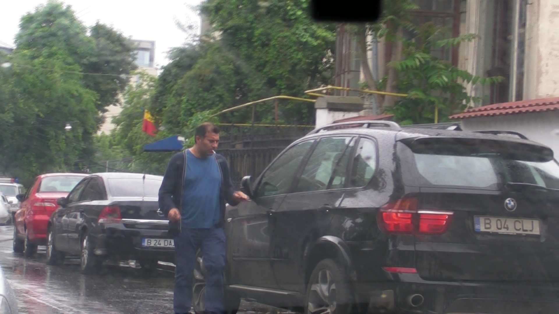 Ionita a fumat tigara dupa tigara