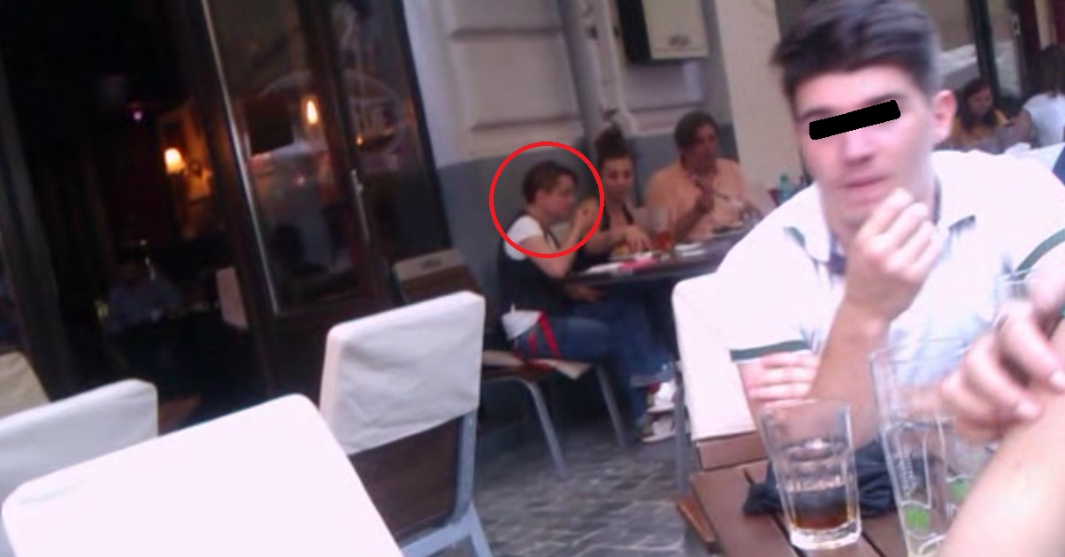 Actrita a gustat dintr-o portie de mici, insa brusc i s-a facut rau