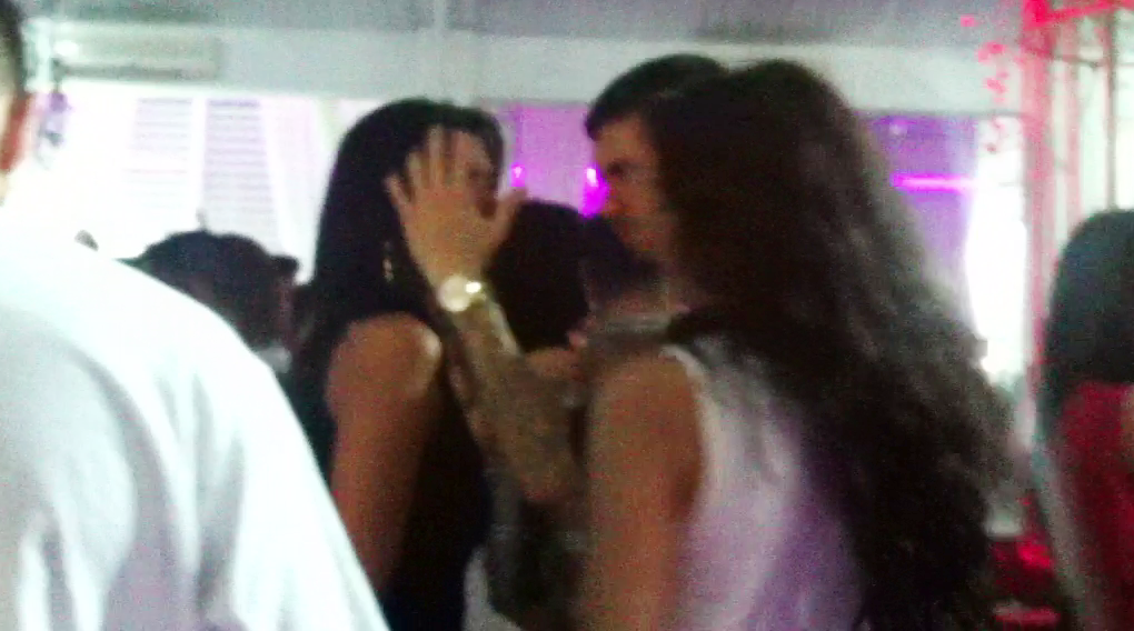 Seara celor doi a fost presarata de magaieri suave si vorbe soptite la ureche