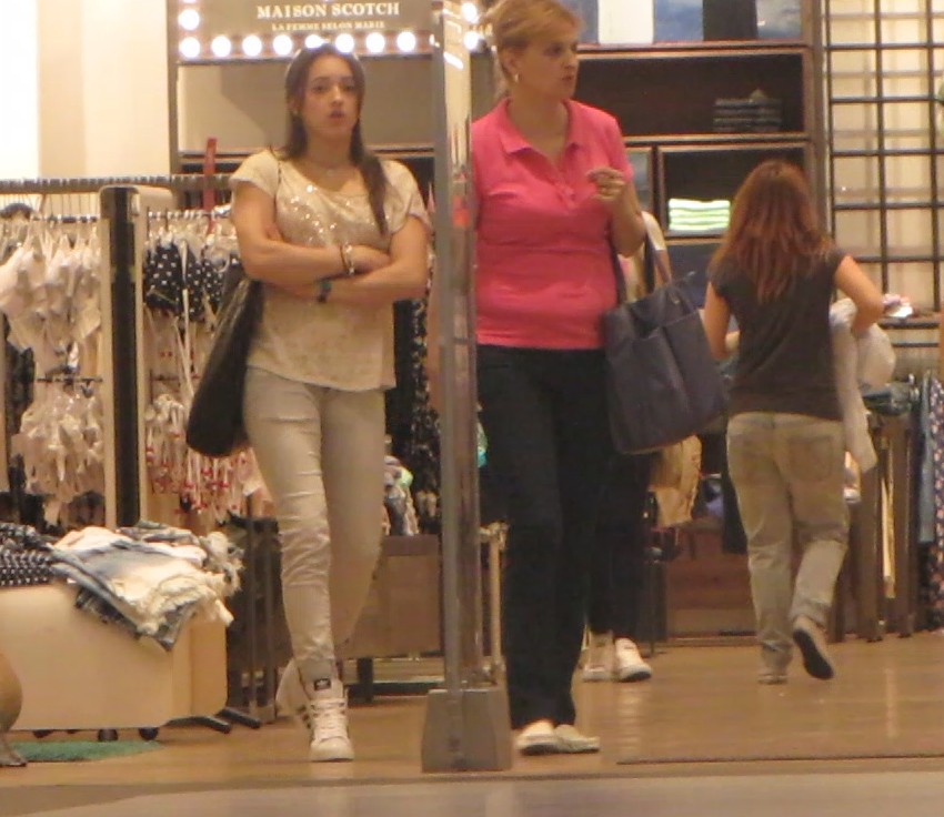 Mama gimnastei este extrem de mandra de fiica ei