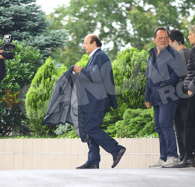 Moggi a iesit suparat de la negocieri