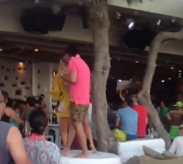 Razvan a urcat si el alaturi de sotia lui, insa nu a rezistat prea mult timp