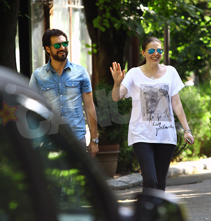 Vedeta a fost foarte bine dispusa in compania unui barbat misterios