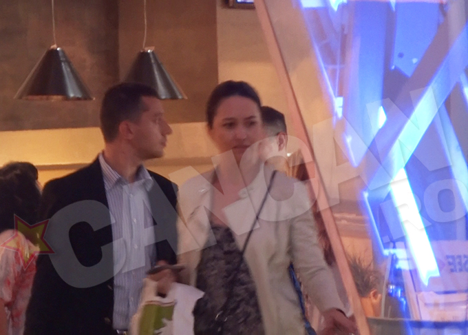 Amalia a stat putin de vorba cu gasca din care facea parte si Mihaela Geoana, apoi a plecat