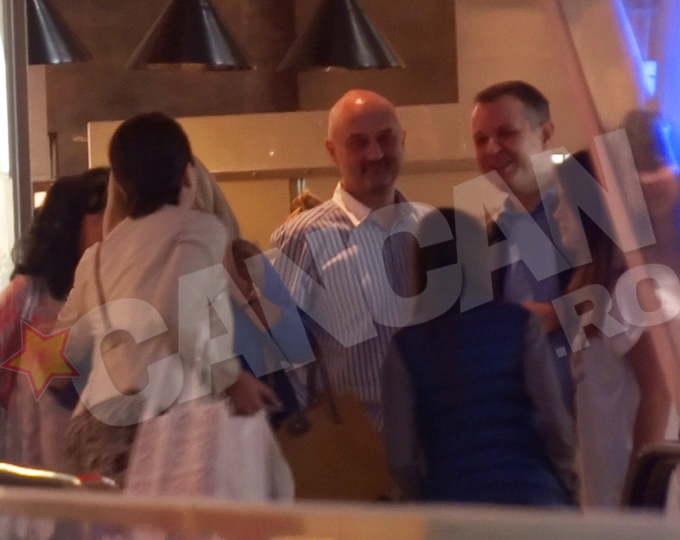 Amalia nu a plecat fara sa isi salute prietenele