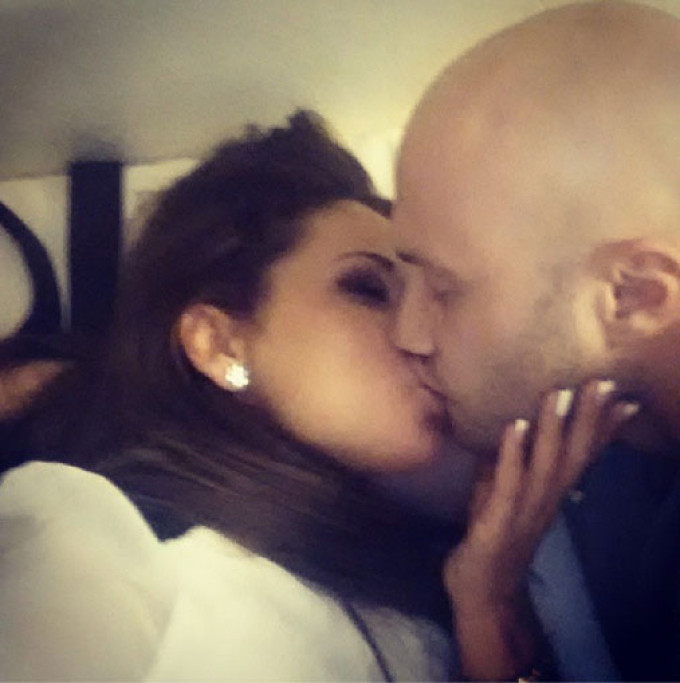 Sarut pasional cu Roxana Vancea