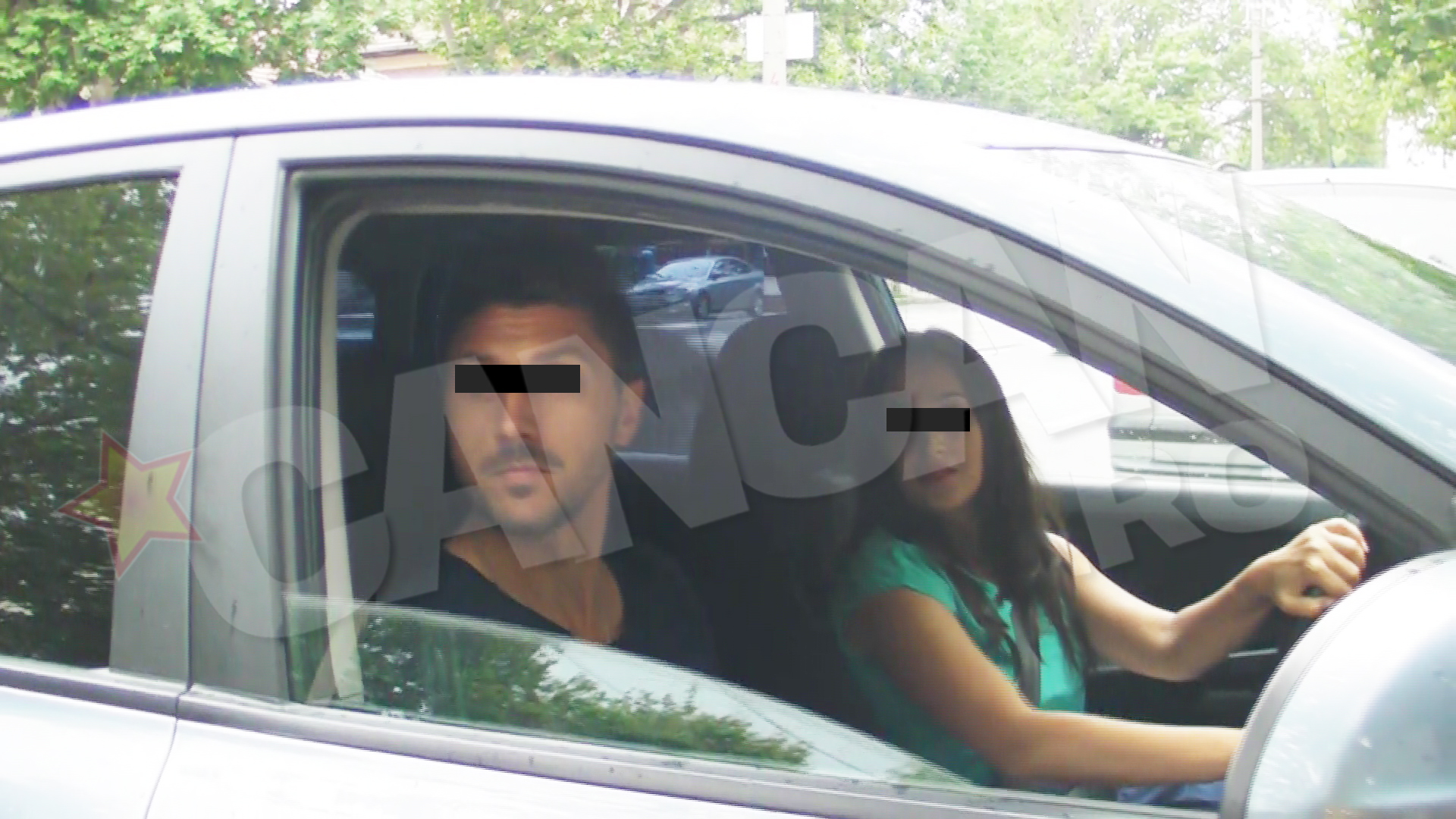 Fostul iubit al Ilincai Vandici a fost intampinat de o tanara, care l-a dus acasa cu masina