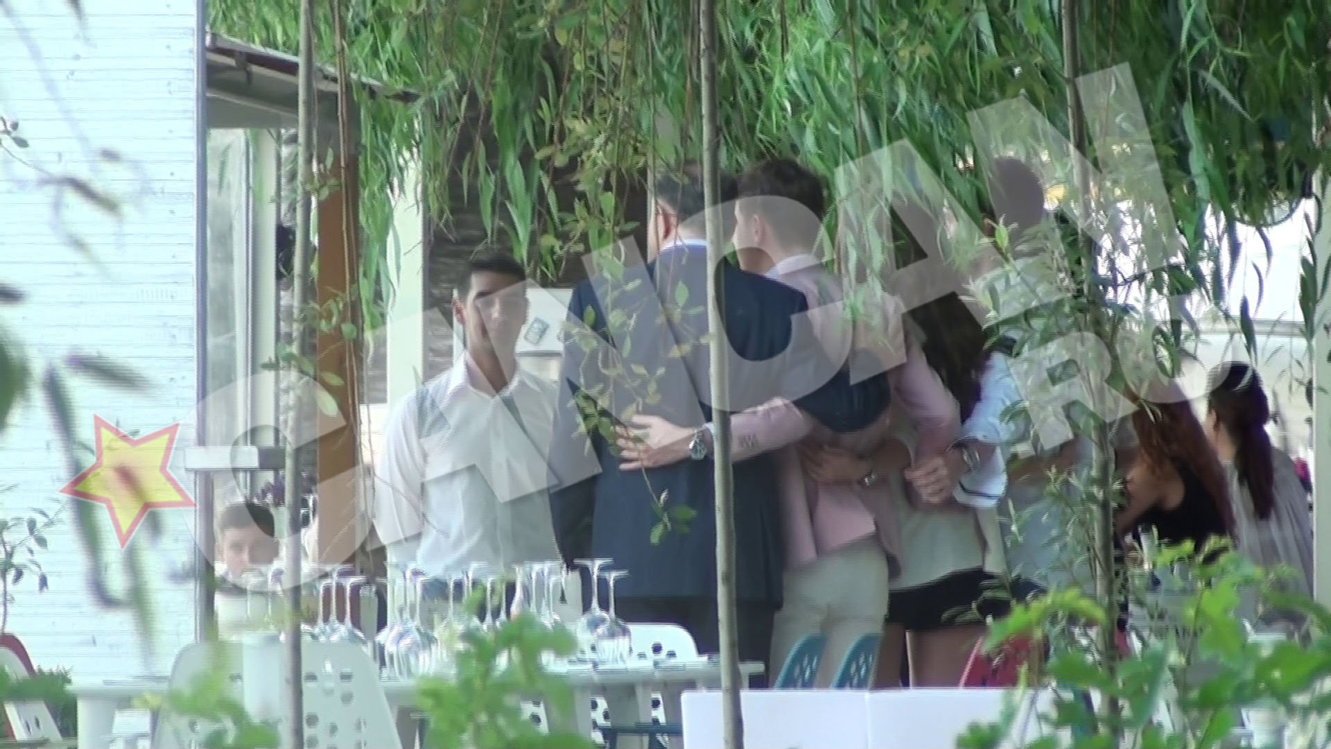 Din albumul familiei Geoana nu putea lipsi fotografia de grup